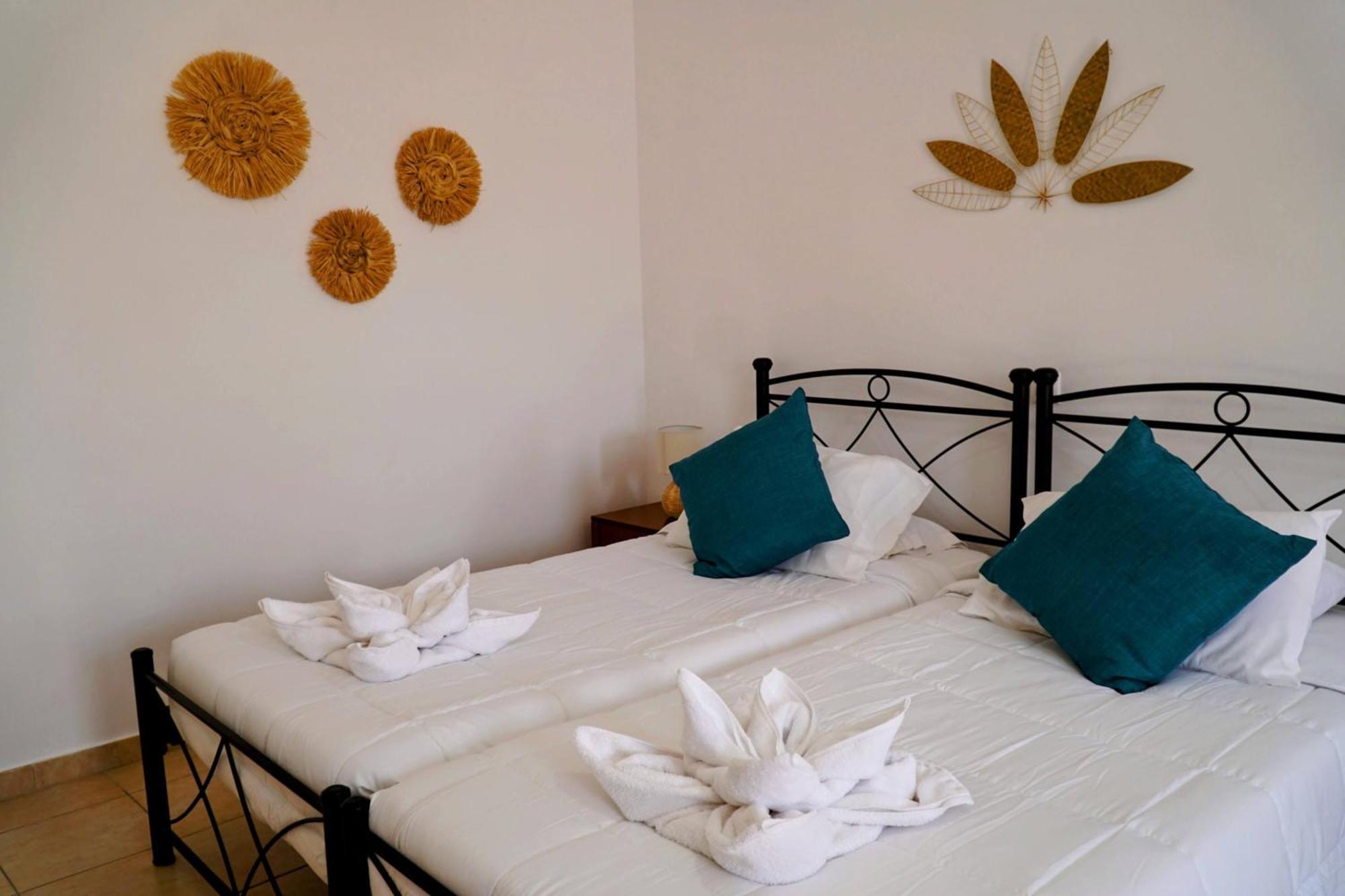 Taxiarchis Aparthotel Sými Luaran gambar
